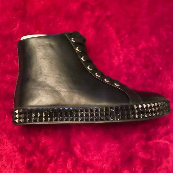 Black spike studded high top sneakers.7 7.5 8 - Picture 8 of 9